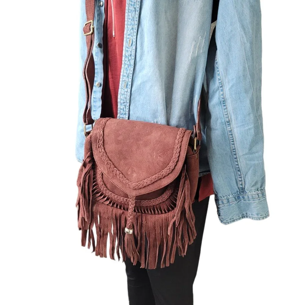 Genuine cowhide Western Cowgirl Style Cross Body Messenger Bag. - Picture 2 of 8